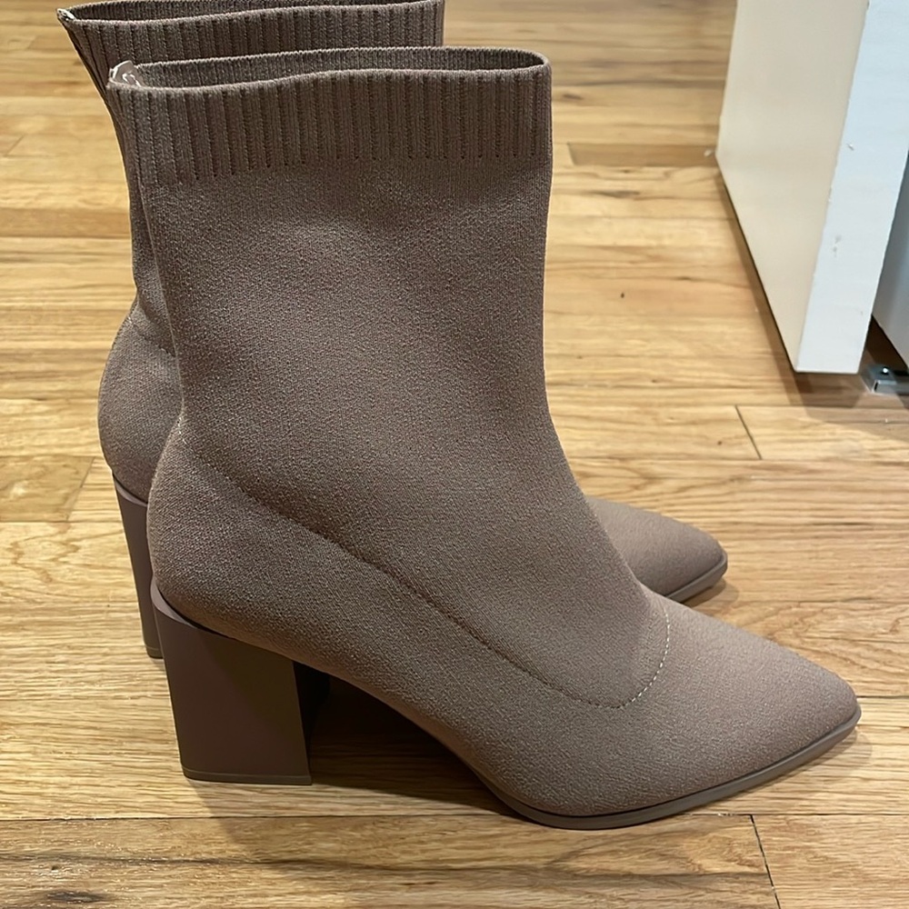 NWT Aldo Booties